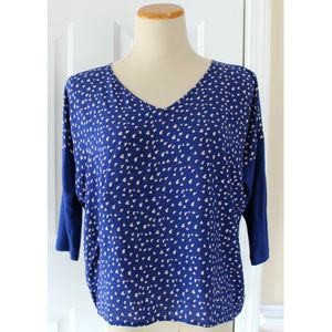 ⭐️MNG Mango Shirt Hearts Bat Sleeve Top Small sz 4